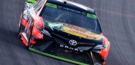 Martin Truex Jr vence etapa do Kansas e amplia liderança dos playoffs
