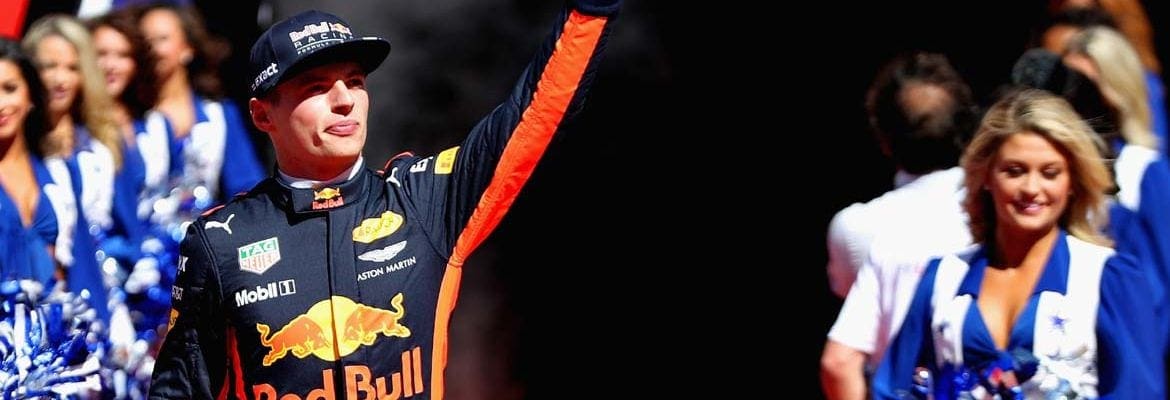 Pilotos da F1 esperam que “grid girls” permaneçam no futuro