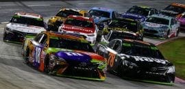Kyle Busch vence em Marinsville e está na final dos playoffs