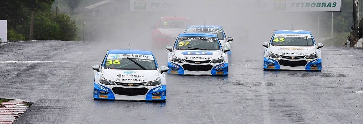 Pedro Boesel vence primeira corrida em Viamão