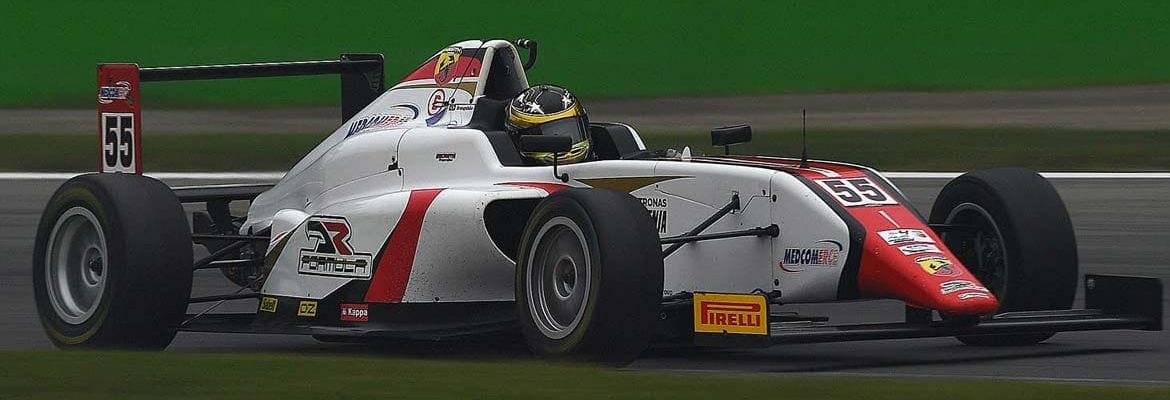 Felipe Branquinho encerrou a F4 Italiana no quarto lugar