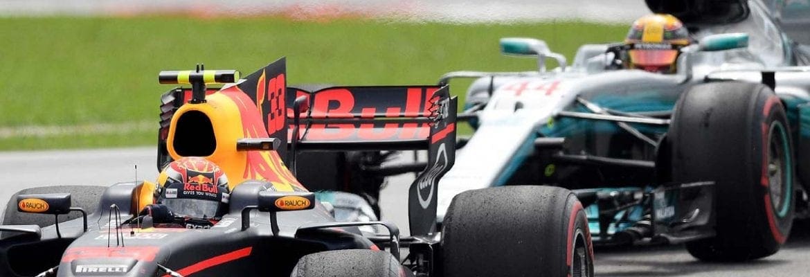 Hamilton: “Mercedes tem trabalho para fazer”