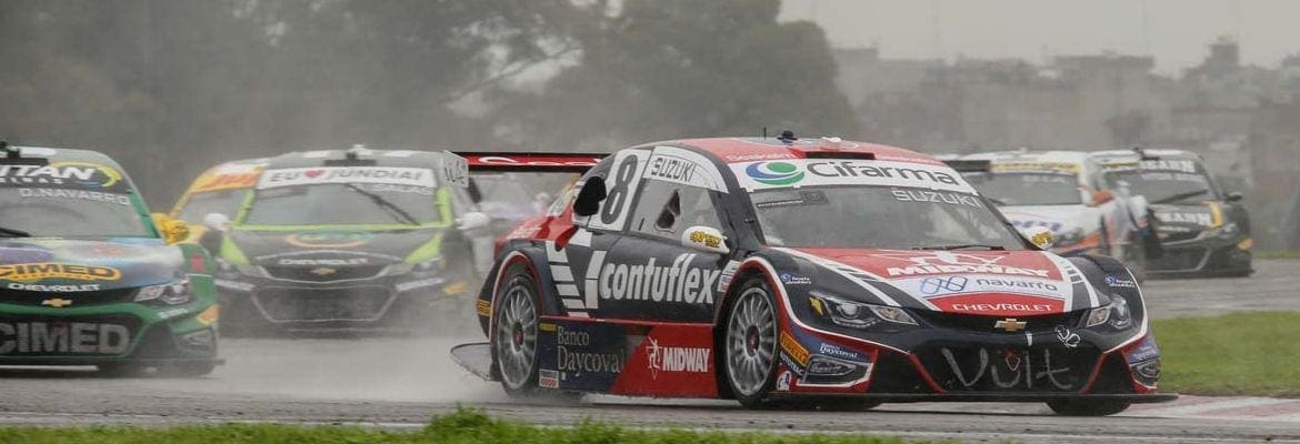 Suzuki conquista pódio em ótimo trabalho da Cavaleiro Sports