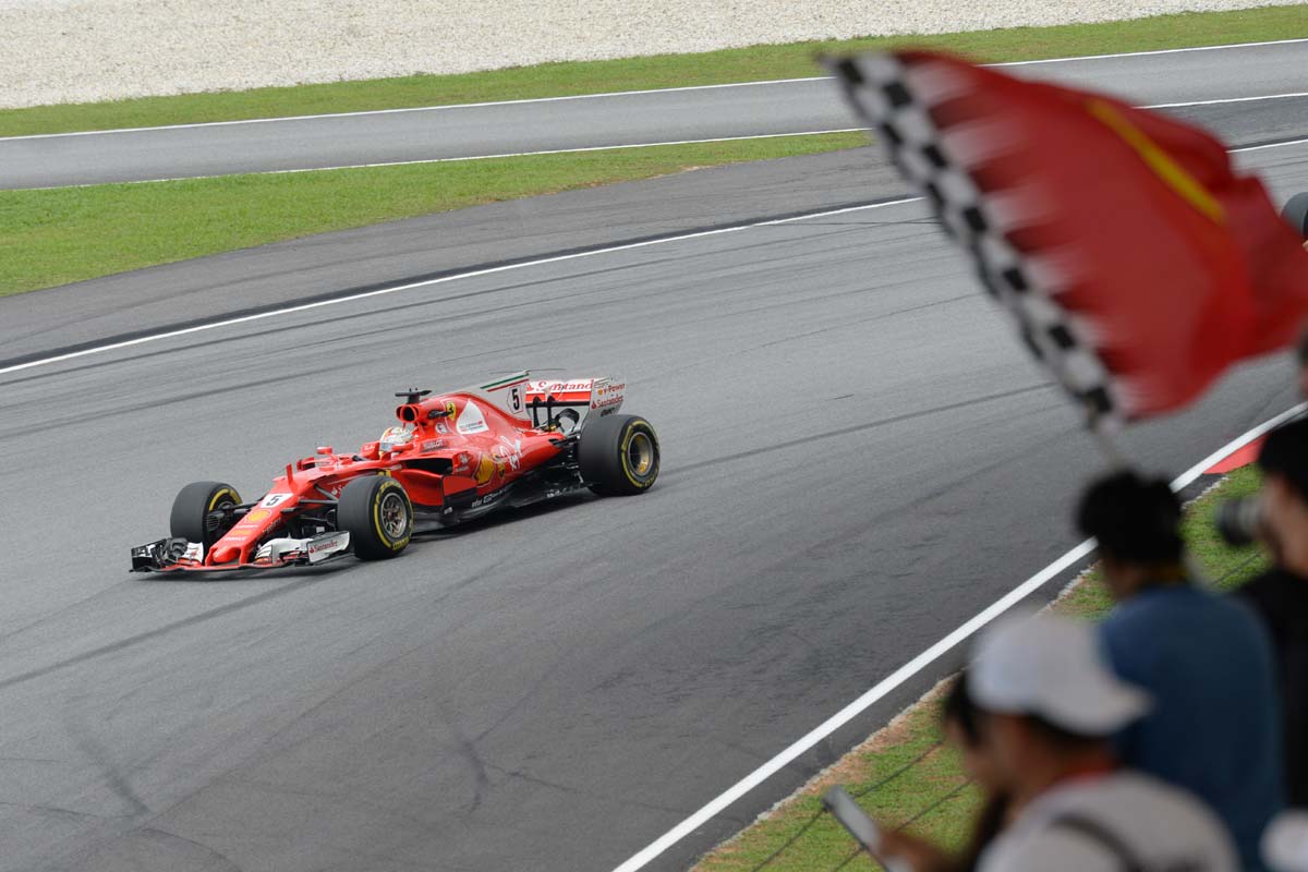 F1: Por que o GP do Bahrein vai acontecer na Malásia? Entenda Sebastian Vettel (Ferrari) - GP da Malásia - 2017