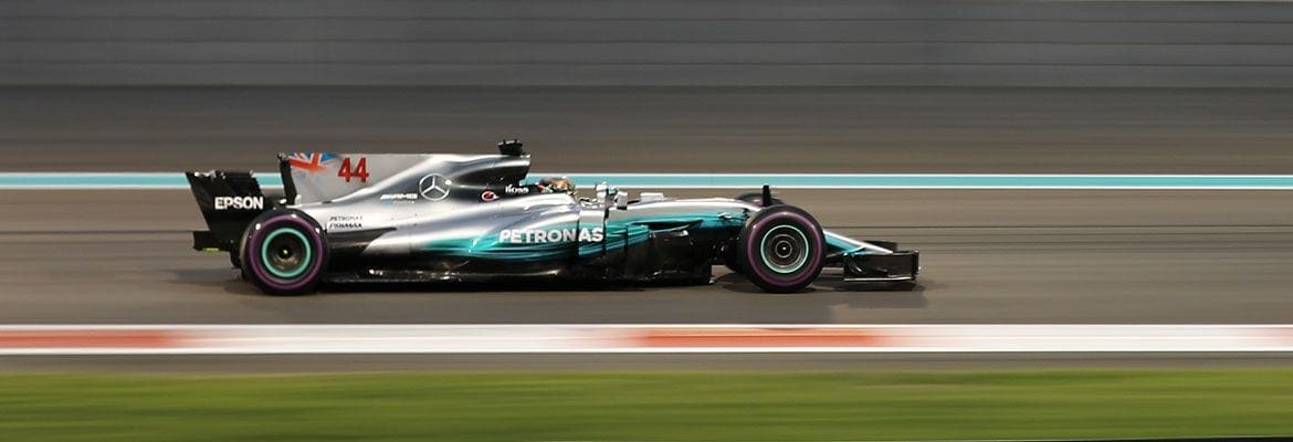 Lewis Hamilton encerra temporada com 46 pontos de vantagem para Sebastian Vettel