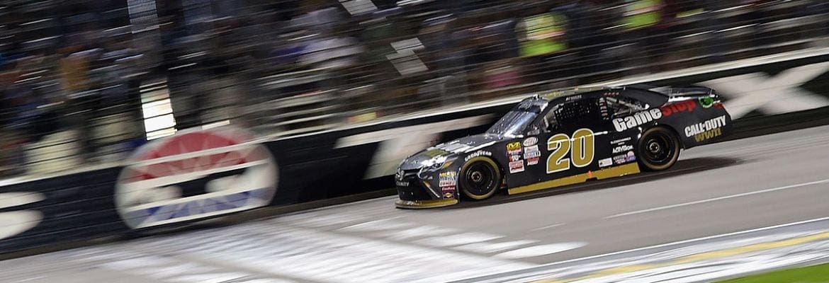 Erik Jones domina e vence prova do Texas pela Xfinity Series