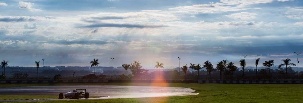 Igor Fraga marca a pole position e fica mais perto do título da F3 Academy