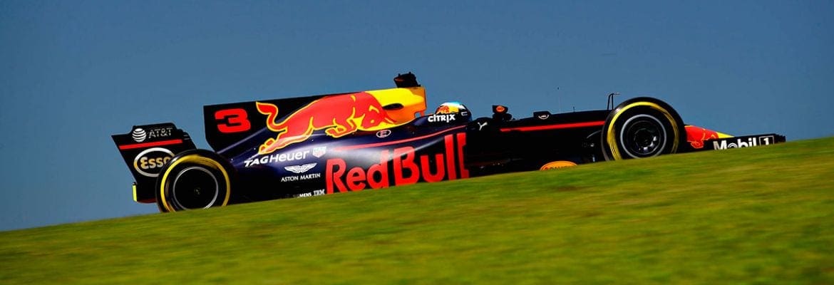 Ricciardo e dupla da Toro Rosso perderão posições no grid após troca de motor