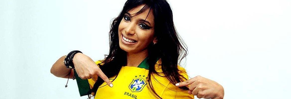 Anitta: o hino nacional é dela no GP Brasil de Fórmula 1