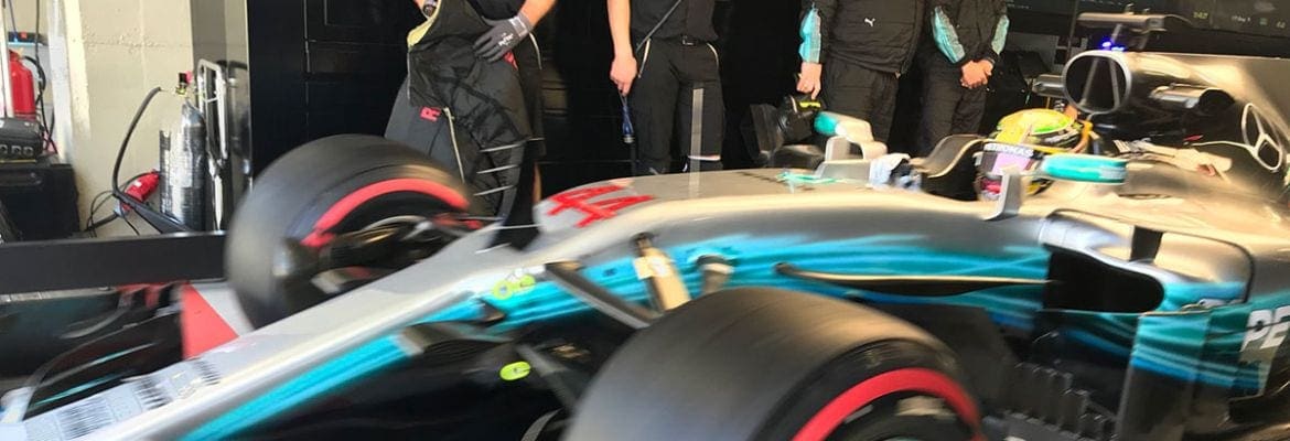 Hamilton lidera a primeira sessão de treino livre desta sexta-feira em Interlagos