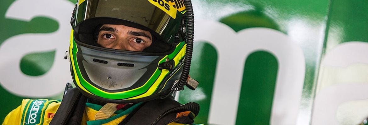 Marcos Gomes parabeniza Daniel Serra pelo título após disputa pelo pódio em Interlagos