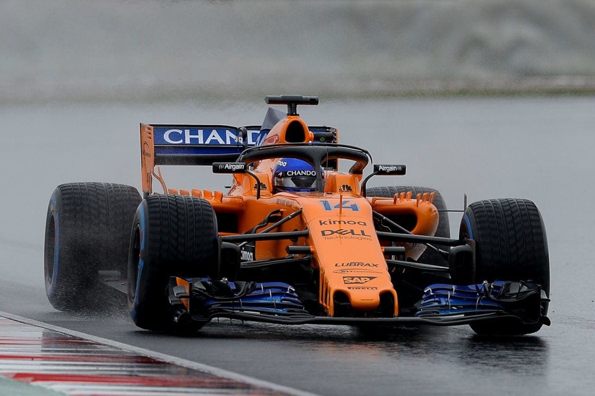 GALERIA: Veja as imagens "congelantes" do terceiro dia de testes da F1 em Barcelona Fernando Alonso (McLaren) - Barcelona