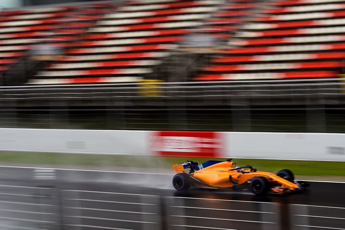 GALERIA: Veja as imagens "congelantes" do terceiro dia de testes da F1 em Barcelona Fernando Alonso (McLaren) - Barcelona