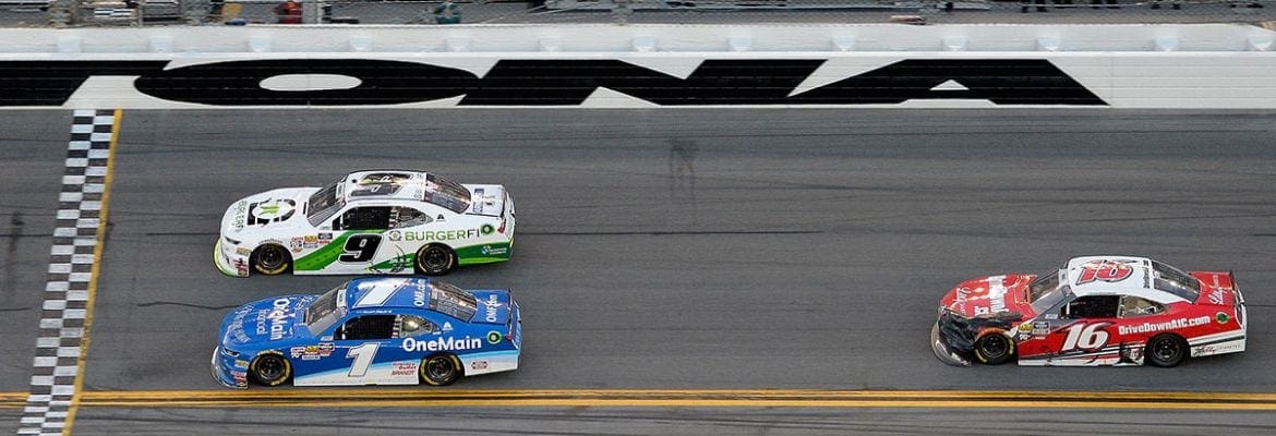Xfinity: Tyler Reddick supera Sadler por centímetros na quinta prorrogação em Daytona