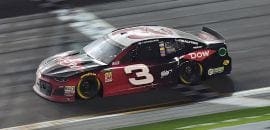 Austin Dillon vence em Daytona na última volta da prova