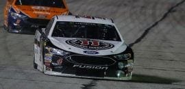 Kevin Harvick domina e conquista a vitória em Atlanta