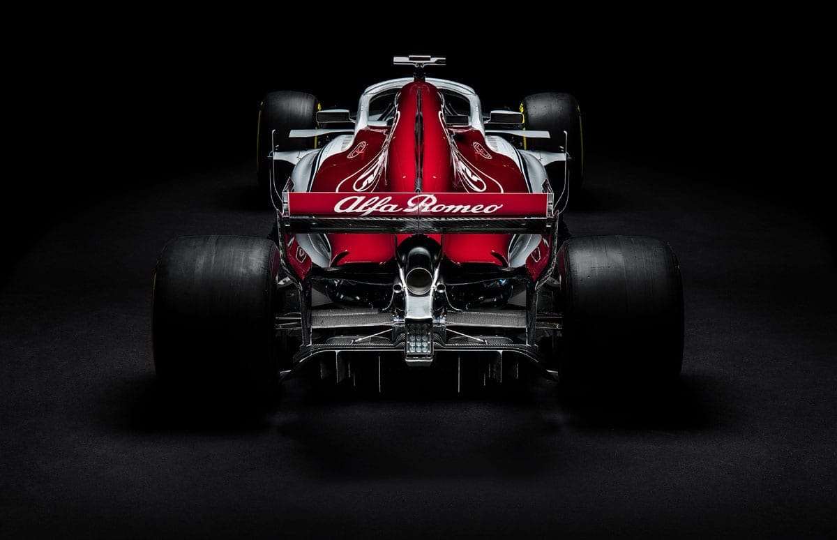 GALERIA: Do azul para o vermelho e branco, Sauber revela o C37 para a F1 2018 Alfa Romeo Sauber C37 - F1 2018