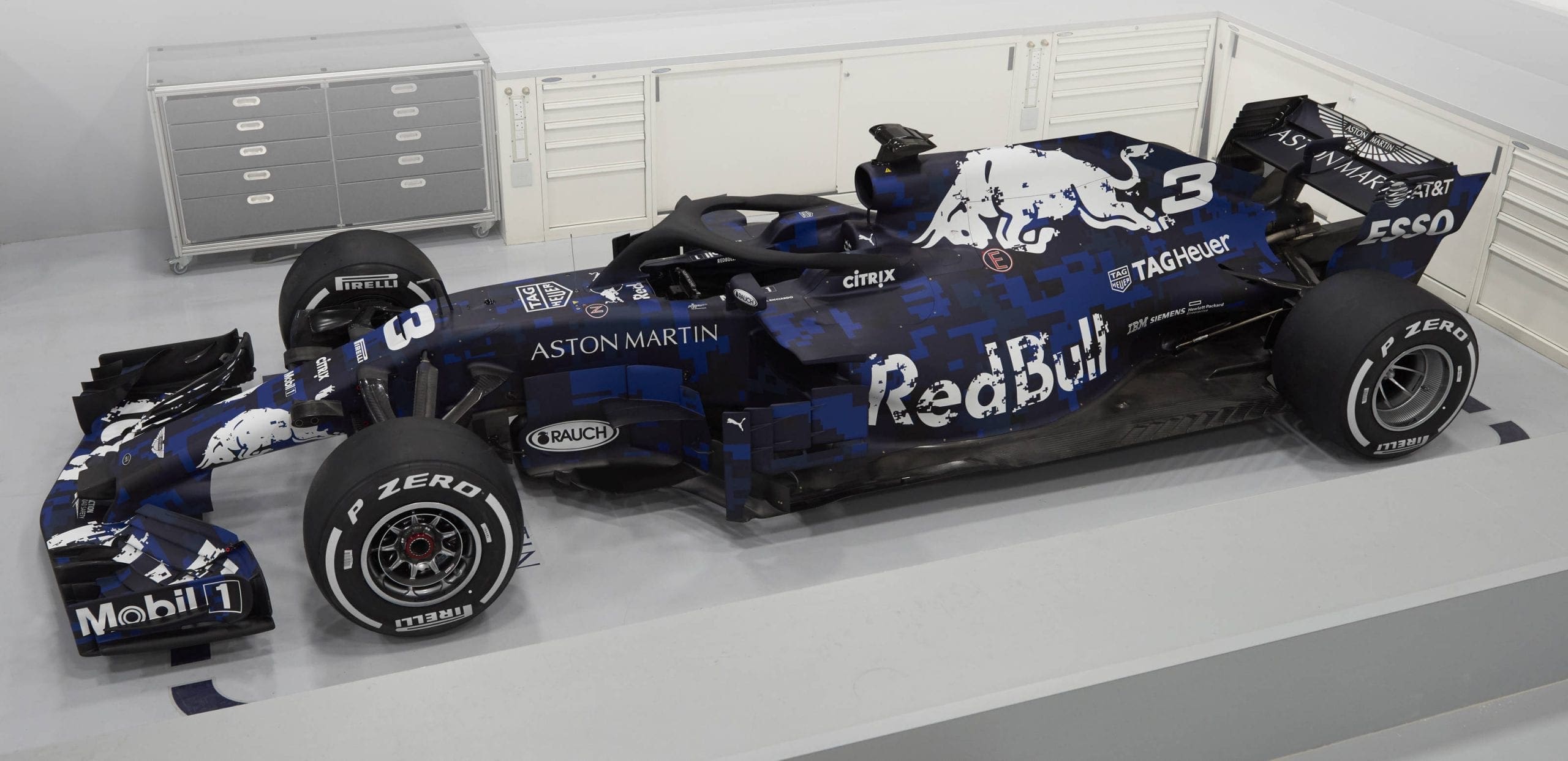 GALERIA: Confira as primeiras imagens do Red Bull RB14 Red Bull RB14