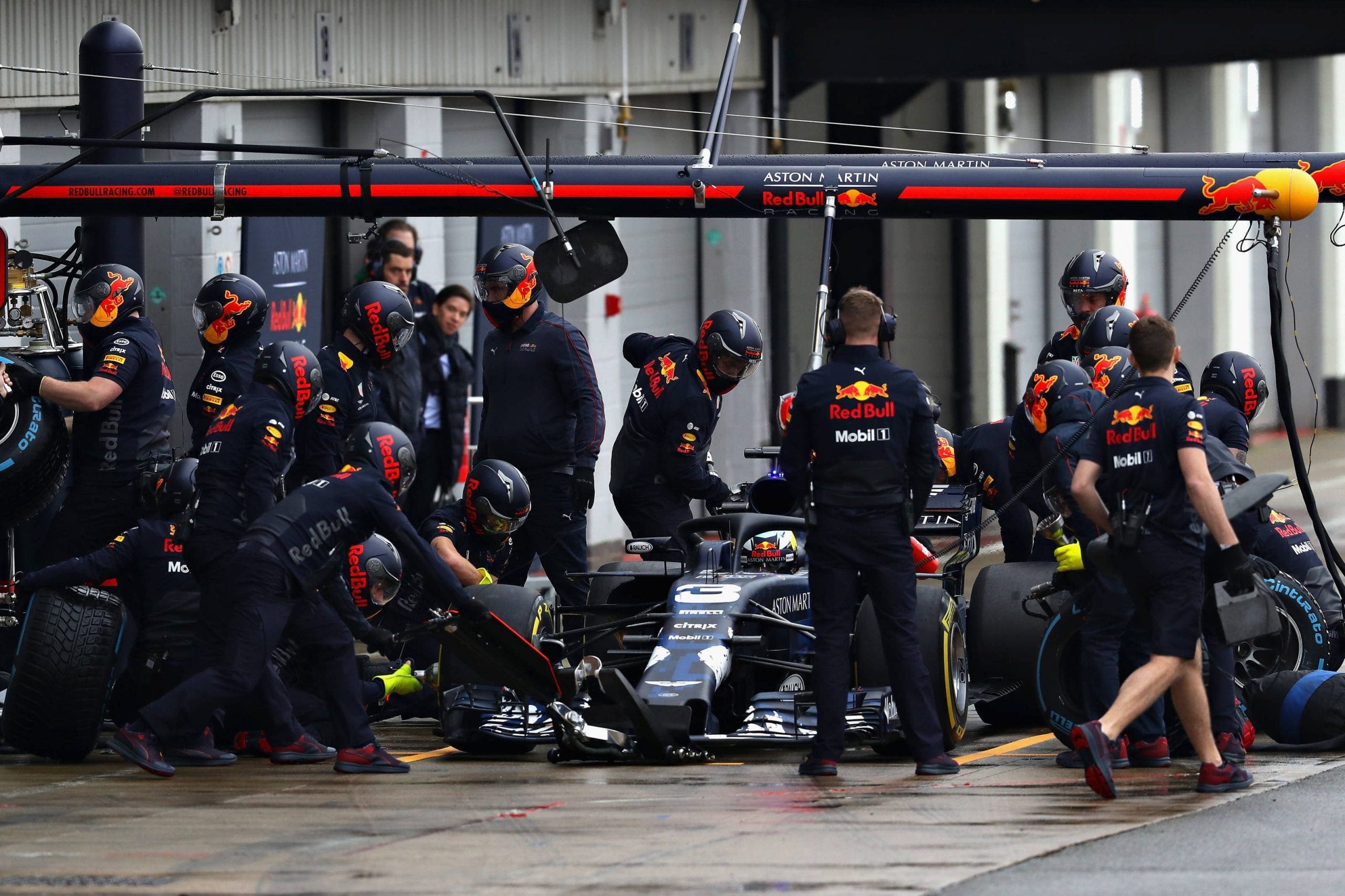 GALERIA: Confira as primeiras imagens do Red Bull RB14 Red Bull RB14