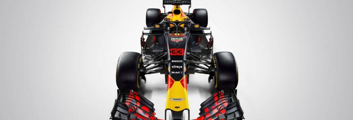 GALERIA: Red Bull inicia testes em Barcelona com a pintura tradicional “azul escuro”