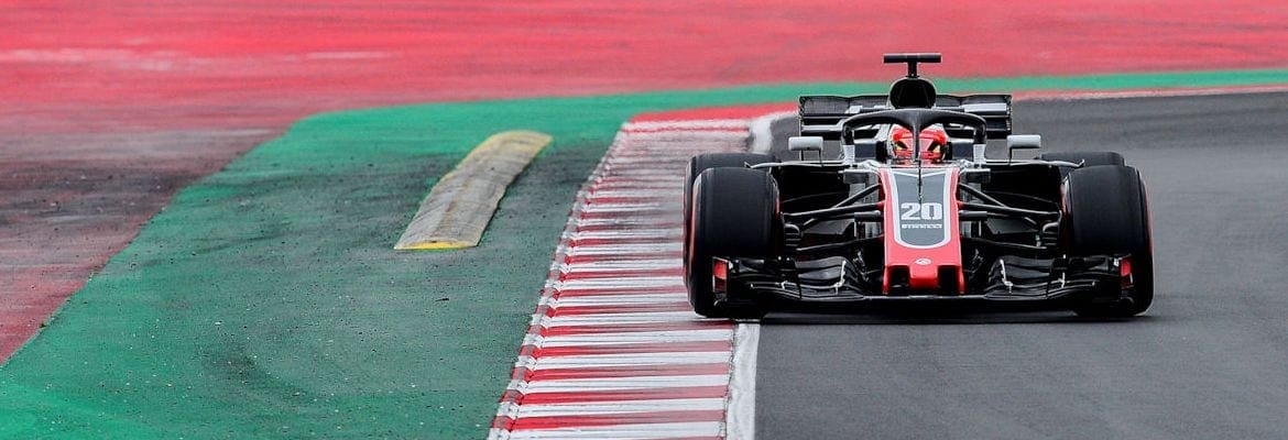 Com volta melhor do que Hamilton, Magnussen está “pronto para correr”