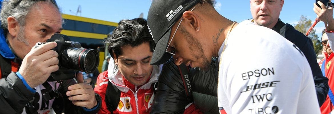 Hamilton espera um grande desafio na pista com a Red Bull e Ferrari