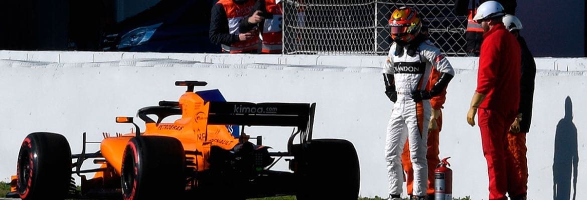 McLaren mantém a calma depois de ter problemas técnicos no mesmo dia
