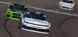 Xfinity: Kyle Larson segura Christopher Bell para vencer em Las Vegas