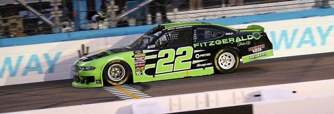 Xfinity: Brad Keselowski supera punição para vencer em Phoenix