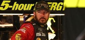 Martin Truex Jr. renova seu contrato com a Joe Gibbs Racing na NASCAR Cup