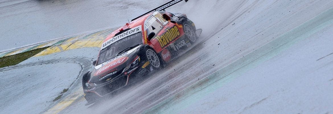 Quebra na ponta do eixo arruína corrida de Diego Nunes