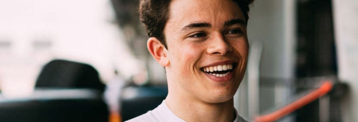 De Vries diz ter vaga garantida na Fórmula 1 se ganhar título da F2