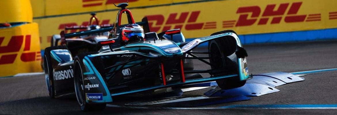 Evans orgulhoso com 4º lugar após punição na etapa do Uruguai