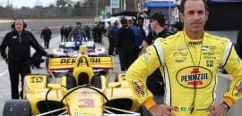 Castroneves em 3º na primeira sessão de testes no retorno à Indy