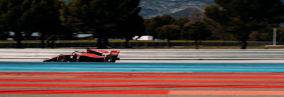 Russell conquista sua primeira pole position na temporada da F2