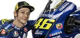 Rossi fica na Yamaha até 2020 e chega ansioso para reinício da MotoGP