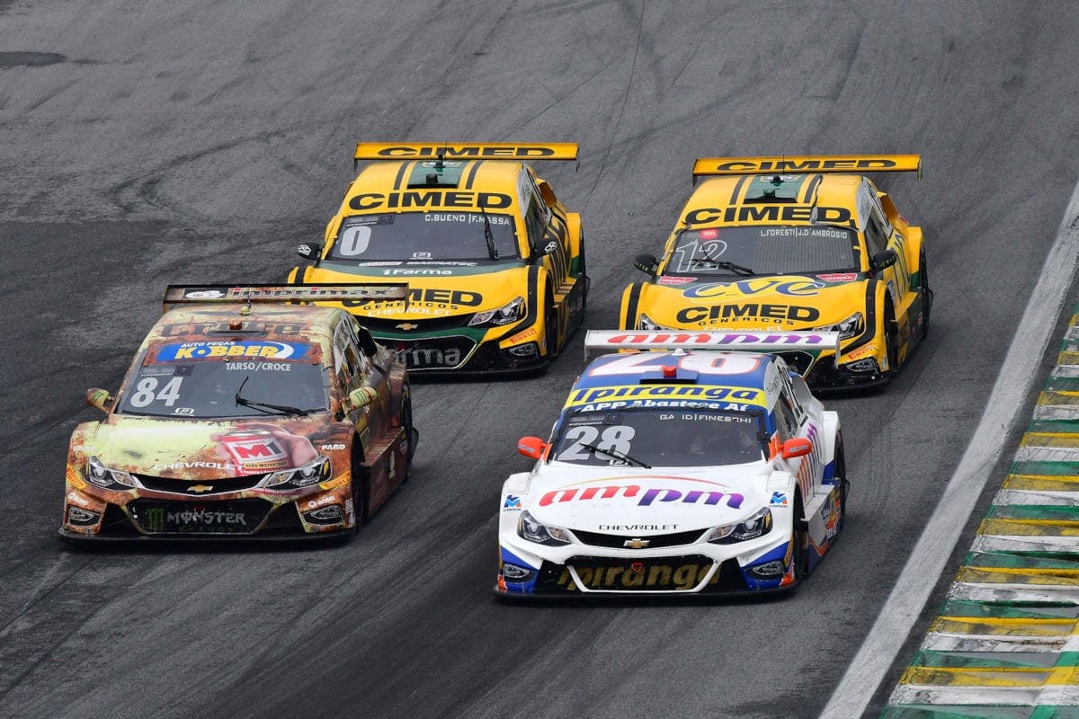 Disputa em Interlagos - Stock Car
