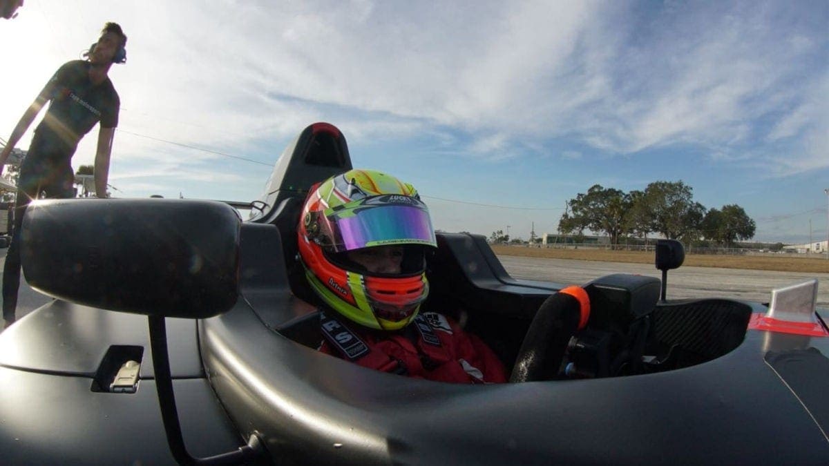 Eduardo Barrichello estreia na Fórmula 4 americana Eduardo Barrichello e Rubens Barrichello - Fórmula 4