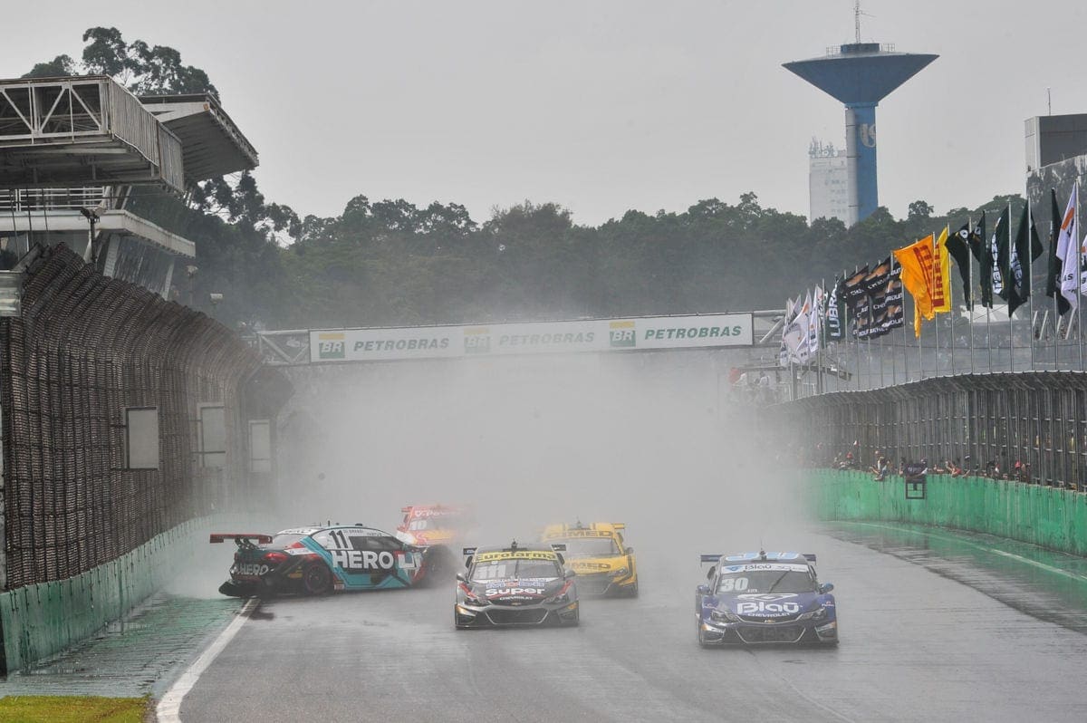 Largada na chuva - Corrida de Duplas - Interlagos - Stock Car
