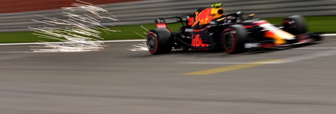 Red Bull espera por penalidades de motor em 2018
