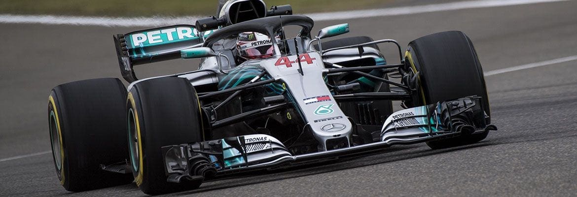 Hamilton domina TL2 e garante primeiro dia de domínio da Mercedes na China