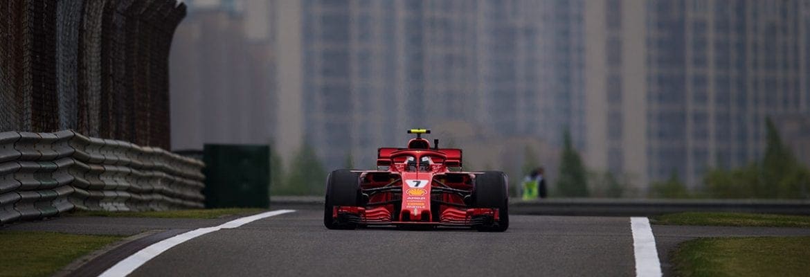 Kimi Raikkonen foi quem mais se aproximou do dominante Lewis Hamilton