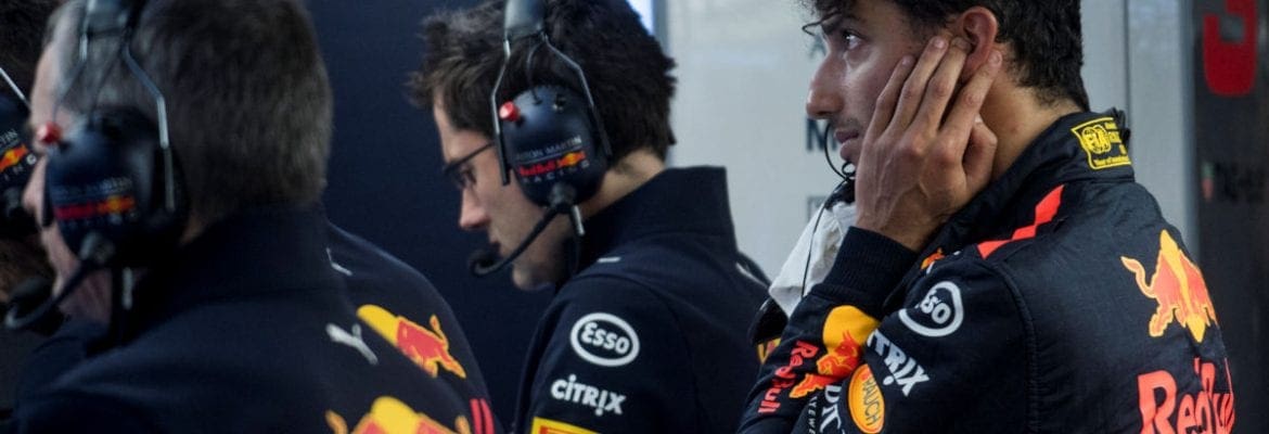 Ricciardo desmente pré-contrato com a Ferrari para 2019