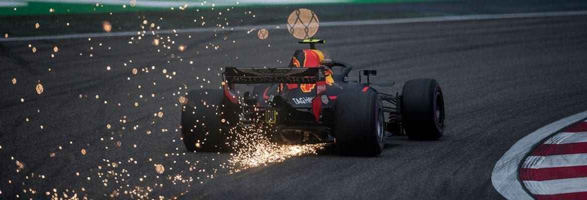 Max Verstappen reclama do desempenho do motor Renault