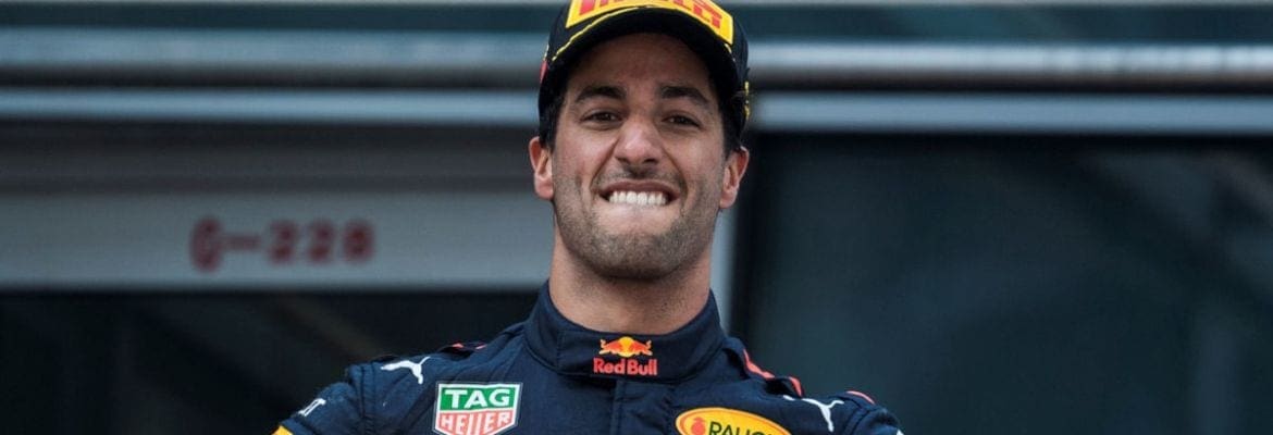 Villeneuve apoia Ricciardo: “Red Bull-Honda não é credível e atenção está em Verstappen”