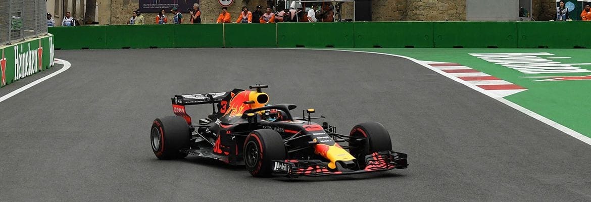Red Bull em Baku: Ricciardo feliz na P1, Verstappen em “dia decente” na P3