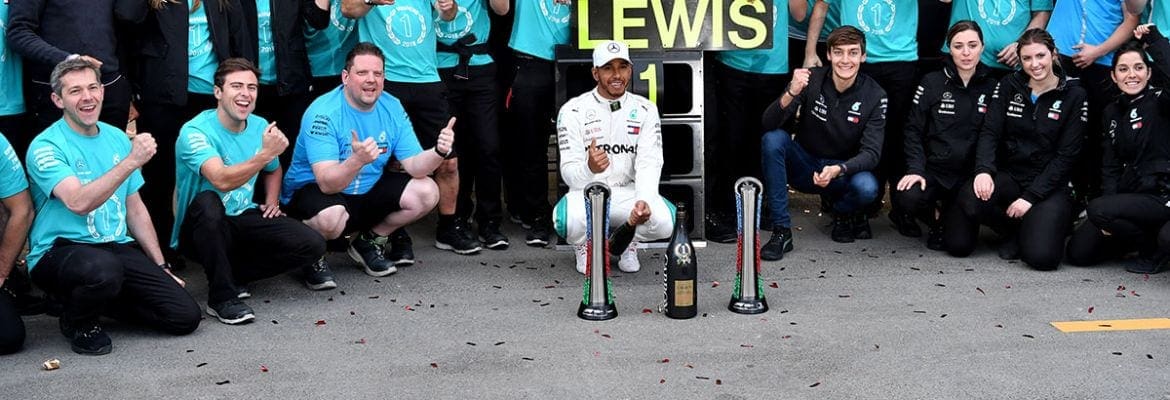 Hamilton abandona “descrença” com vitória no GP do Azerbaijão