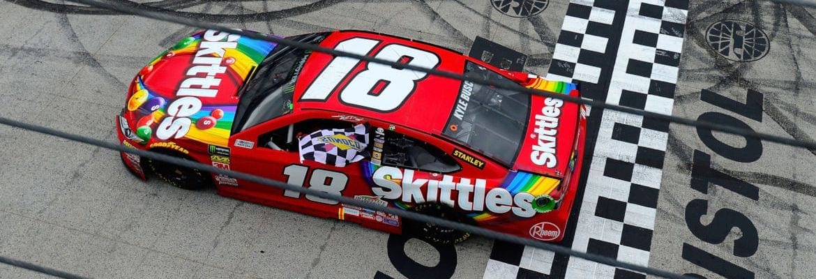 Kyle Busch vence sua segunda prova seguida em Bristol