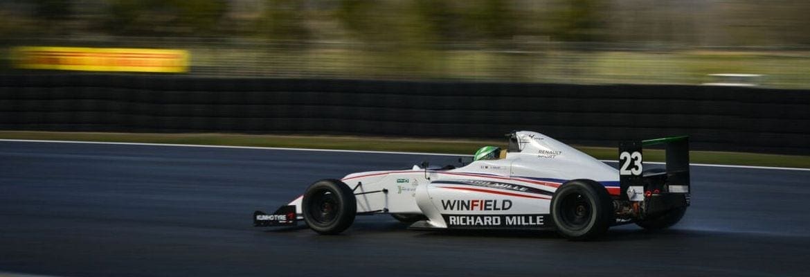 Fórmula 4 Francesa: Caio Collet sobe ao pódio duas vezes em sua estreia em Nogaro