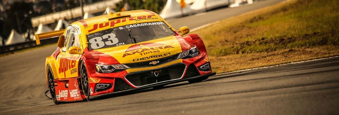 Gabriel Casagrande celebra melhora do carro e larga em 10º em Curitiba